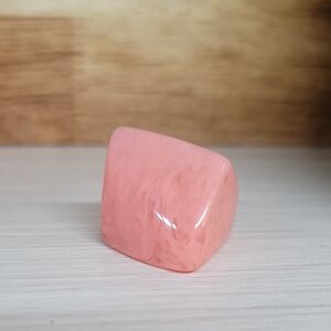SALMON PINK MARBLED RING